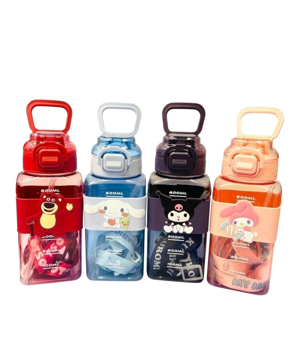 Botella de personajes hellos kitty 1