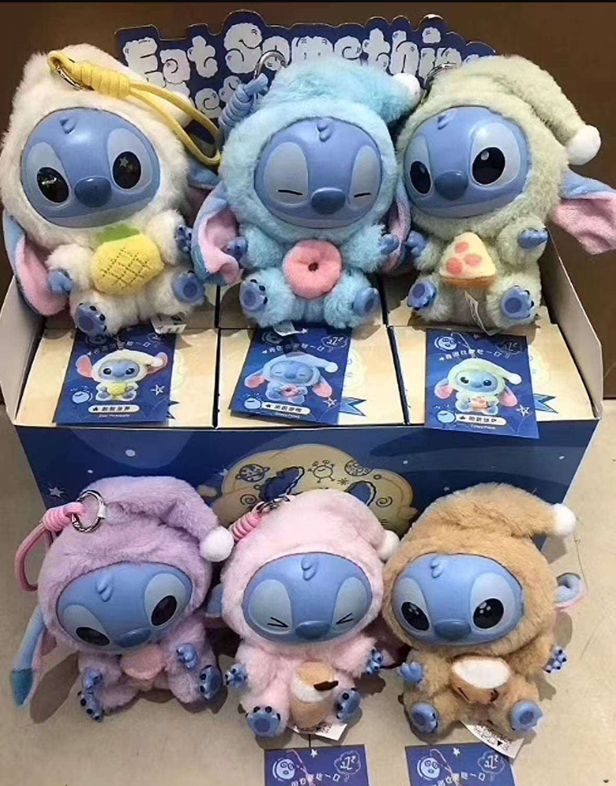 Stitch labubu caja 
