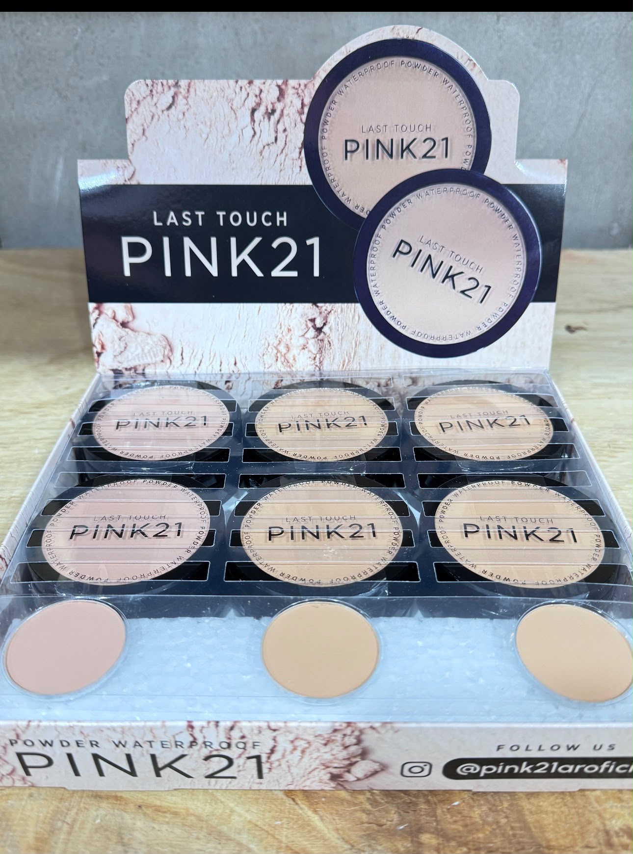 las touch pink 21 powder water proof  cs2427